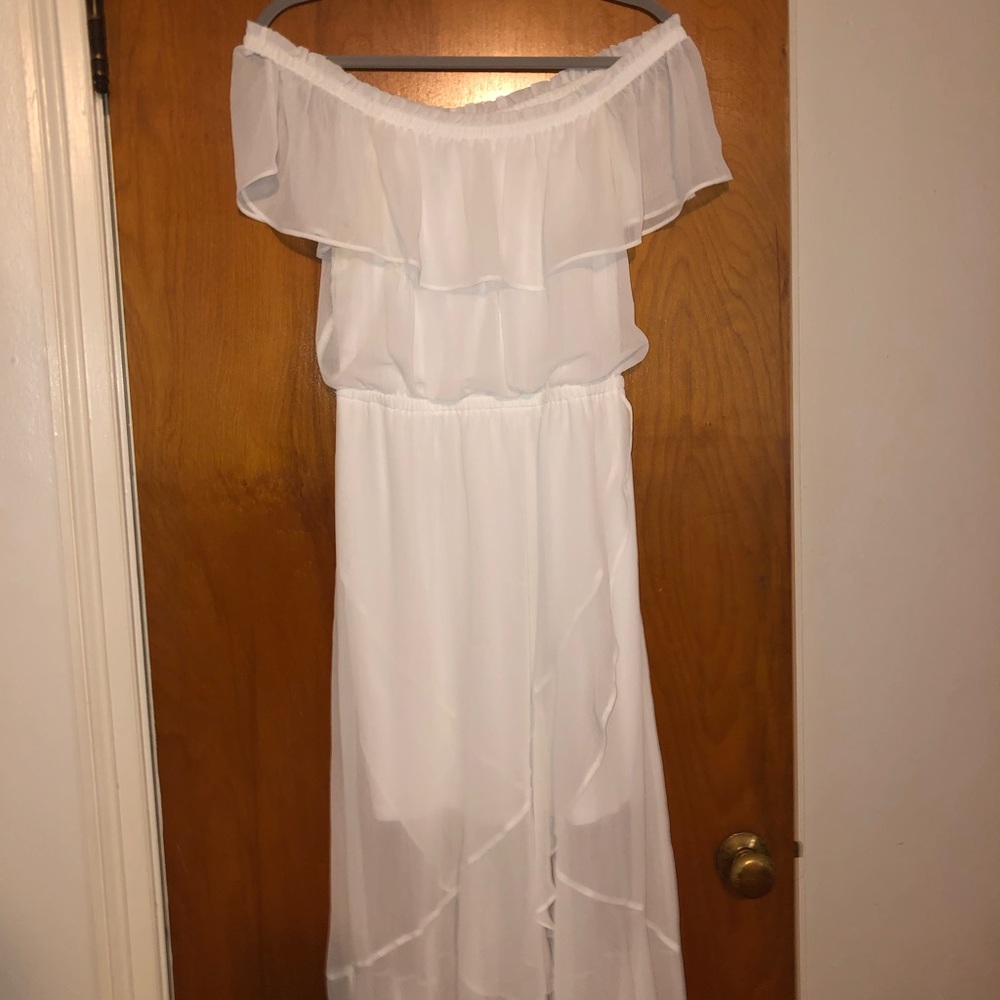 White Asymmetrical Express Sun Dress - Picture 3 of 6
